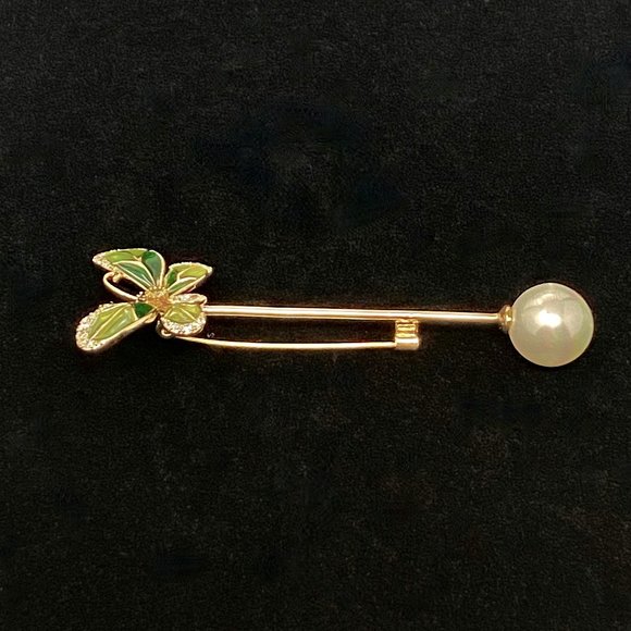 Green Enamel Butterfly Stick Pin Brooch with Faux Pearl - Picture 7 of 11